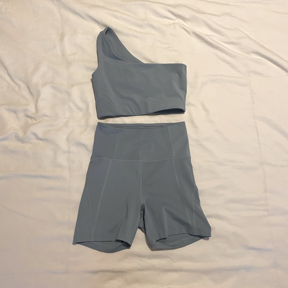 Girlfriend collective set